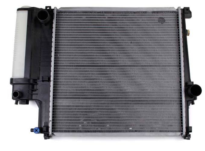 BMW Radiator 17111728907 - Behr Premium 376713121